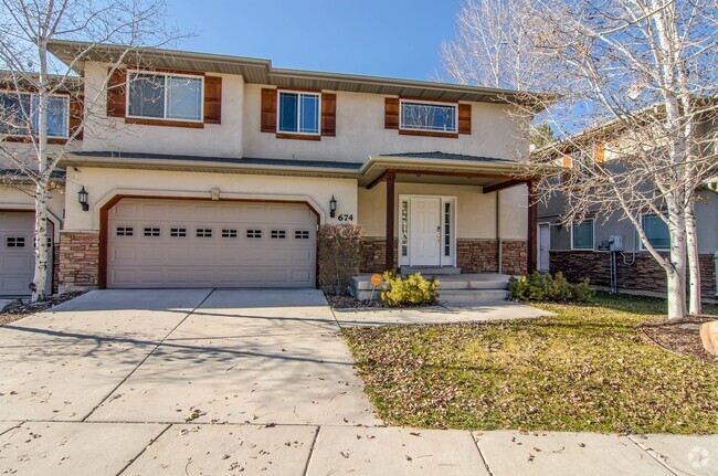 Building Photo - 674 E Union Pines Ct