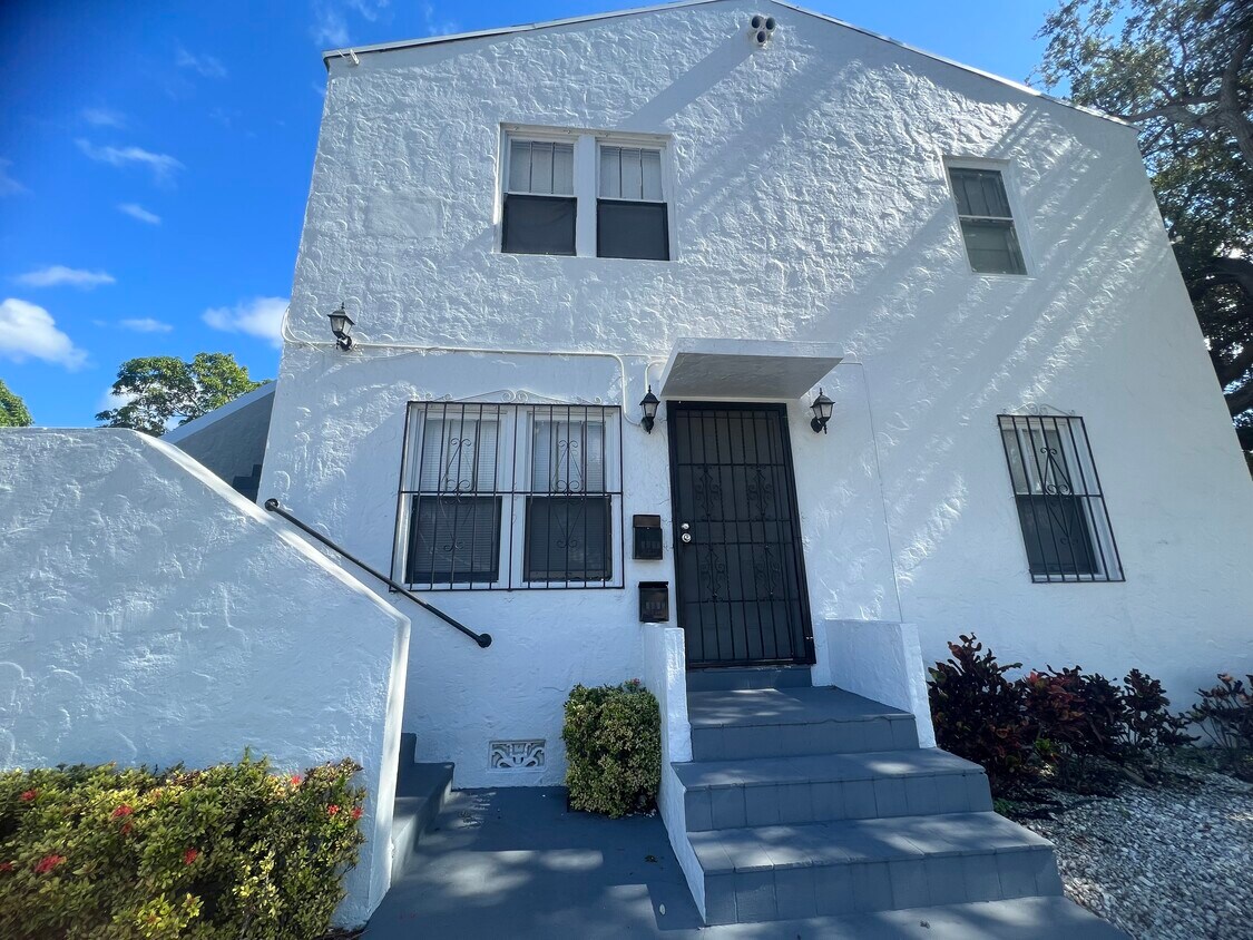 Primary Photo - 5619 N Miami Ave