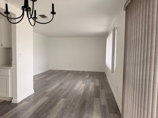 Foto del edificio - Cozy Colton Condo!!