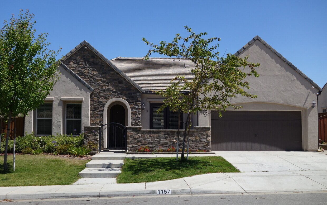 1157 Hastings Ct, Orcutt, CA 93455 House Rental in Orcutt, CA