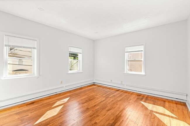 Building Photo - 42 Sargent Ave
