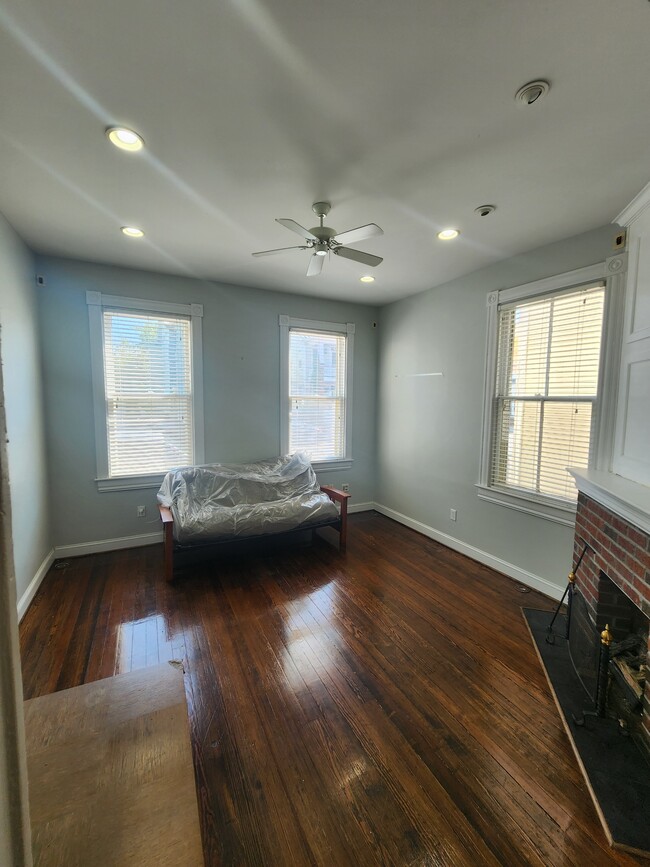 Foto del edificio - 436 Dinwiddie St