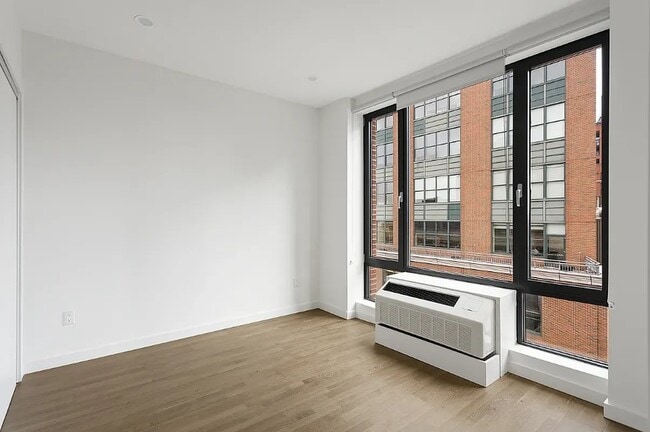 Building Photo - 41-32 27th St