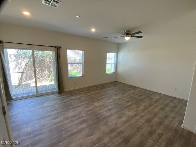 Building Photo - 4114 Lunar Cyn Ave