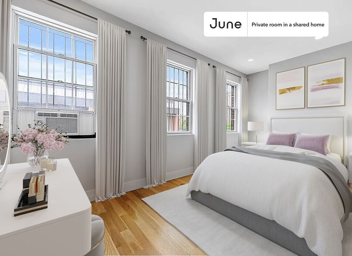 Foto principal - Room in Shared 3 bed/1 bath home