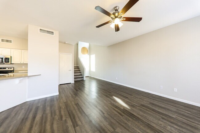 Foto del edificio - 2221 E Union Hills Dr