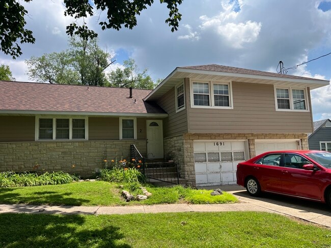 Building Photo - 1691 NW 85th St
