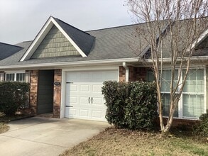 Building Photo - 853 Bryan Cir