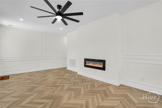 Building Photo - 773 E Duffy St