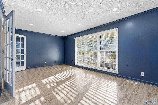 Building Photo - 11303 Mountain Crest Dr SE