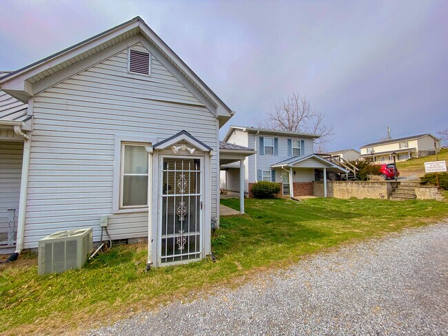 Foto del edificio - 431 Spurgeon Ln