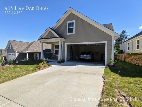 Building Photo - 414 Live Oak Dr