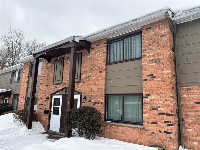 Foto del edificio - 223 Autumn Chapel Way