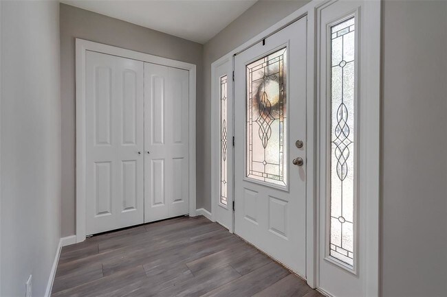 Building Photo - 3406 Forest Village Dr