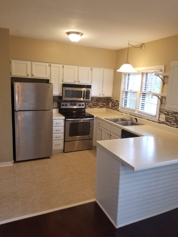 Building Photo - 6107 Highcastle Ct