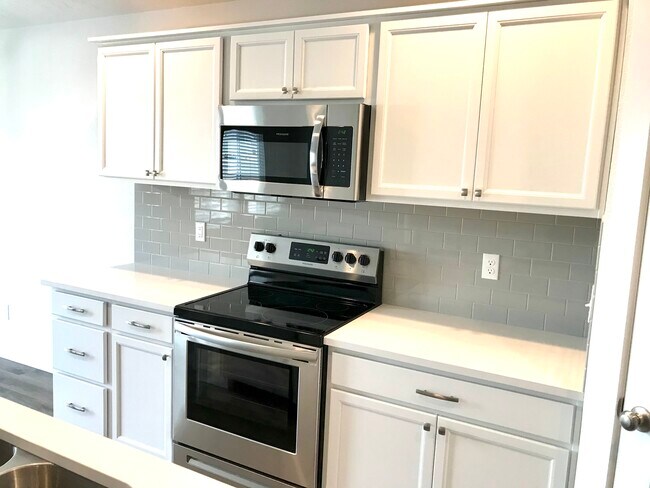 Building Photo - 282 S Sunset Point Way