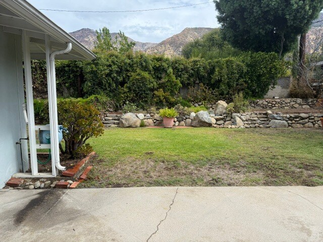Foto del edificio - 2387 Glen Canyon Rd