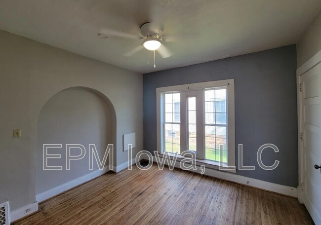 Foto del edificio - 511 S Frederick Ave