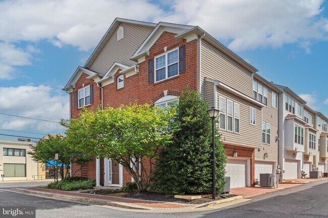 Foto del edificio - 2500 Clairmont View Way