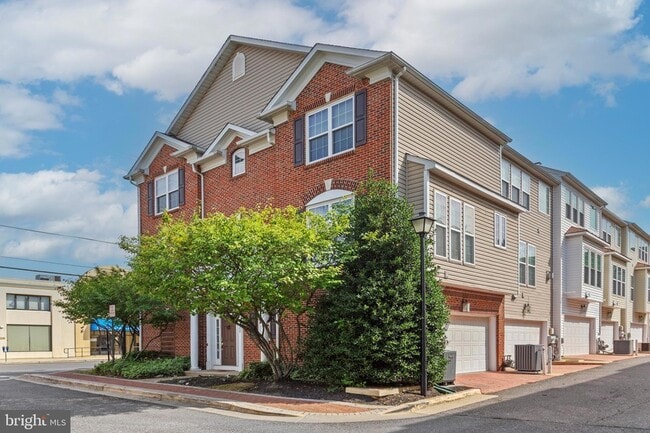 Photo - 2500 Clairmont View Way Townhome