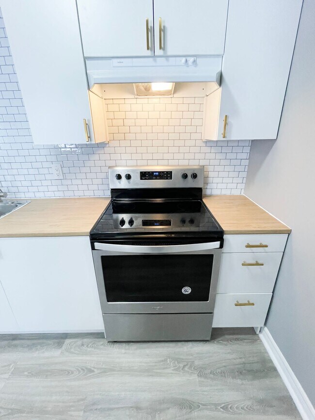 Cuisine - 46 Tiffin St