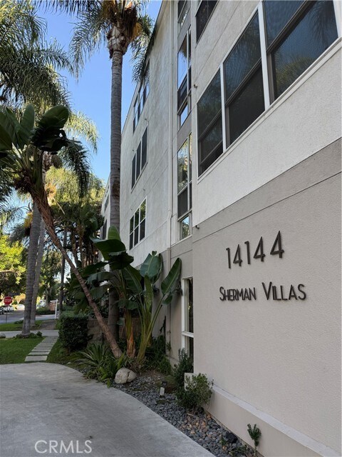 Foto del edificio - 14144 Dickens St