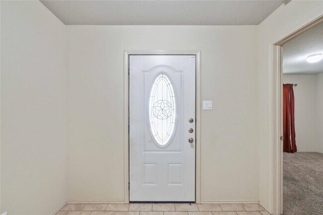Building Photo - 7218 Alava Dr