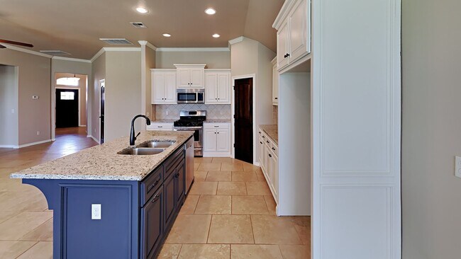 Foto del edificio - Very Nice 3 Bedroom 2 Bath Home in Yukon S...