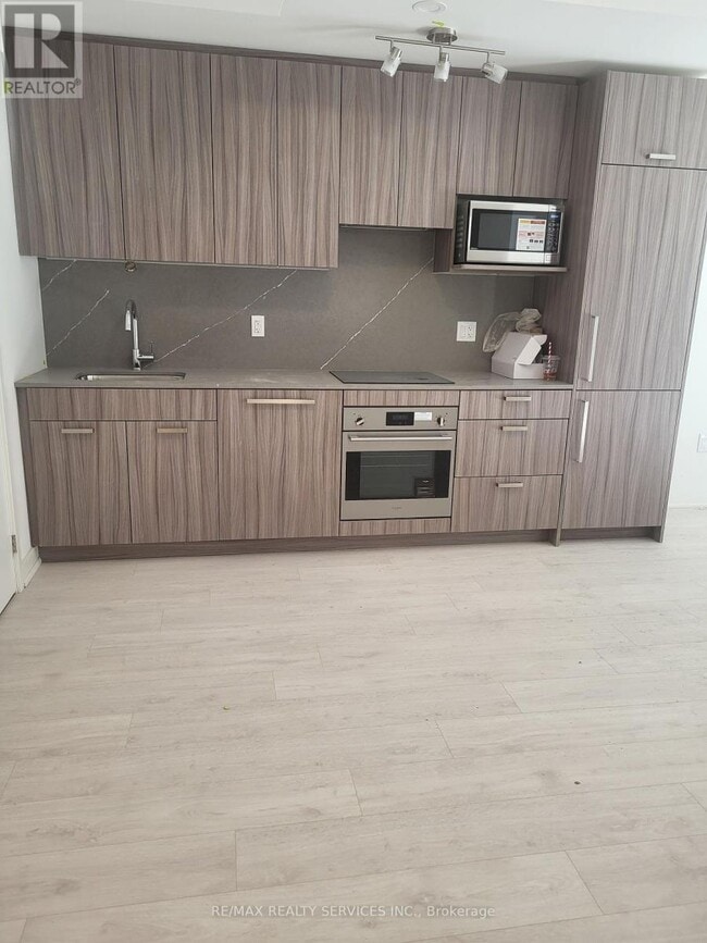 Building Photo - 75 Curlew Dr