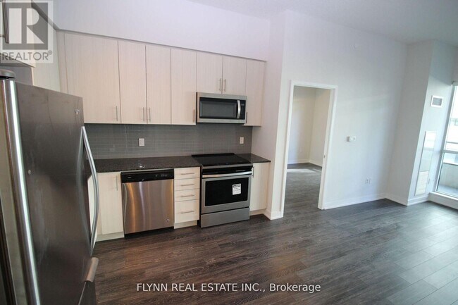 Building Photo - 4085 Parkside Village Dr