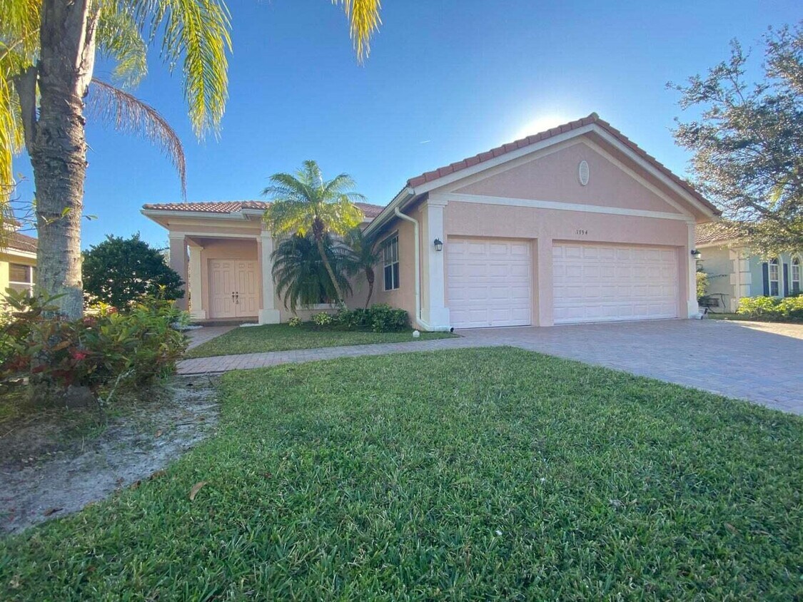 1794 SW Newport Isles Blvd, Port Saint Lucie, FL 34953 House Rental in Port Saint Lucie, FL