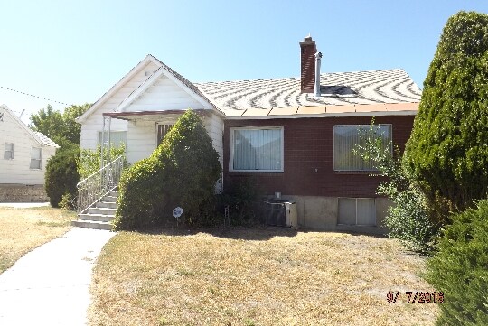 Primary Photo - 382 S Main St