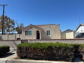 Building Photo - 24627 Cypress St