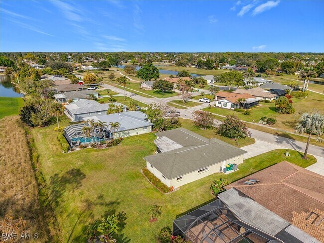 Foto del edificio - 4348 Beechwood Lake Dr