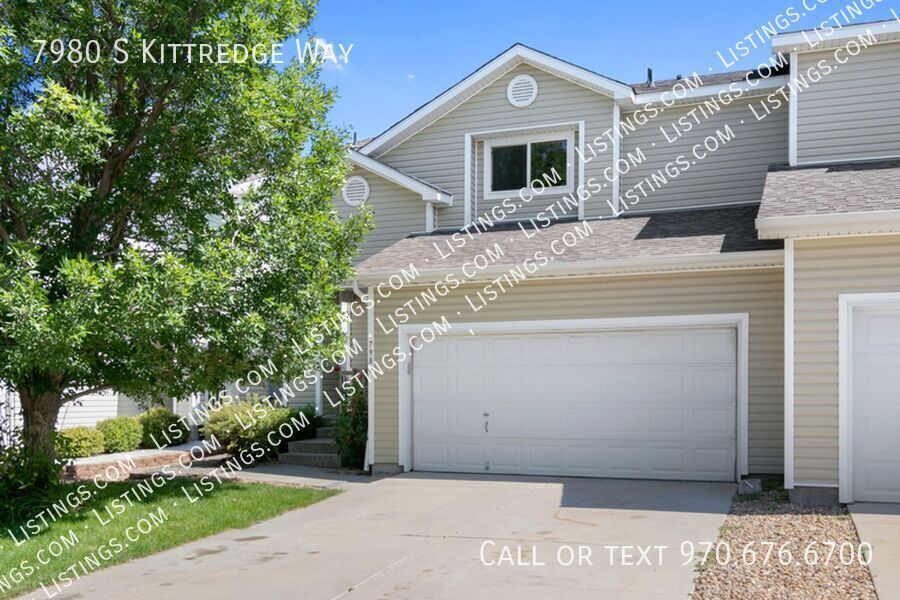 Foto principal - Spacious Townhome - Backs to Open Space!