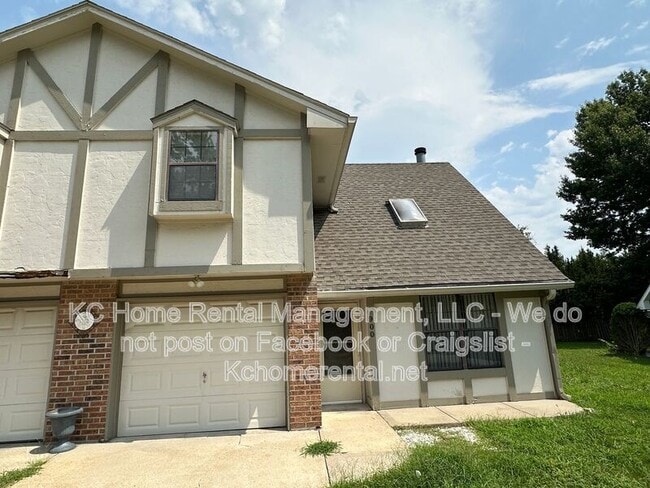 Building Photo - 900 NW 36th St Terrace