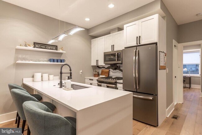 Foto del edificio - 1444 Newton St NW
