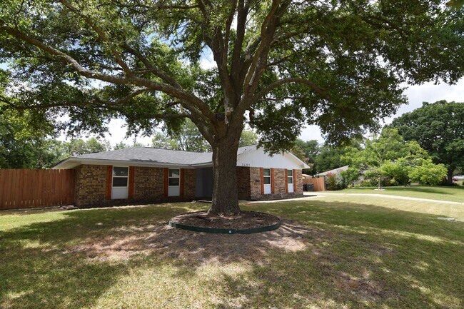 Building Photo - 3401 Keller Rd