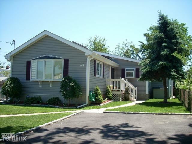Primary Photo - 4 br, 1 bath House - 745 Ruth St