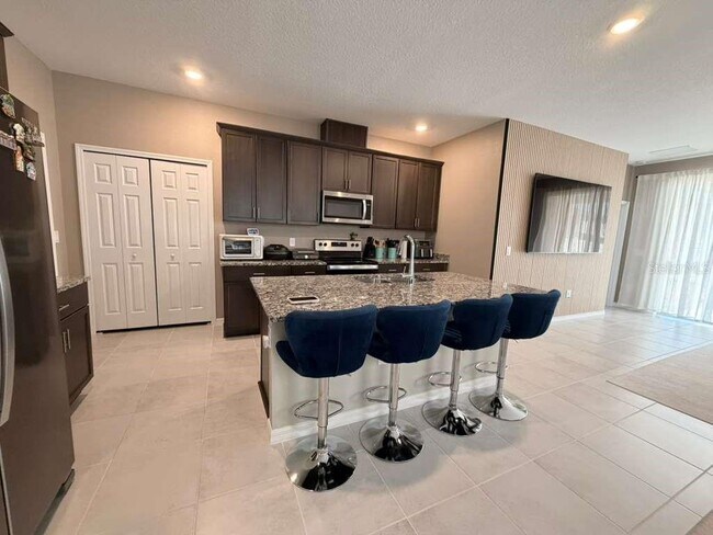 Foto del edificio - 2293 Treasure Hill St