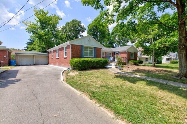 Foto del edificio - 4610 Rookwood Ave