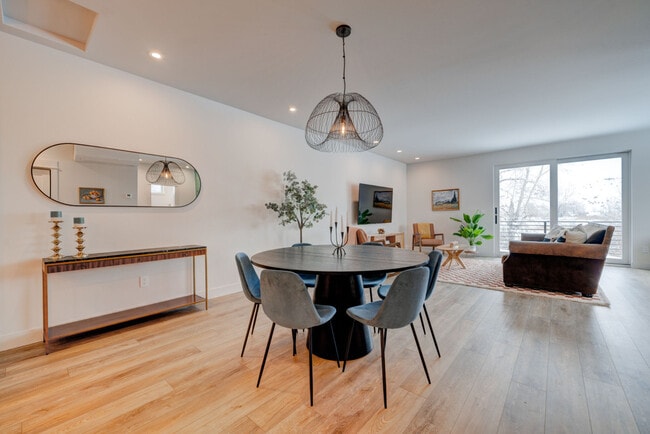 Building Photo - 605 E Bryant St