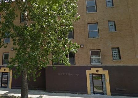 Foto principal - 1015 S Springfield Ave