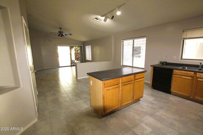 Foto del edificio - 14129 N 133rd Dr
