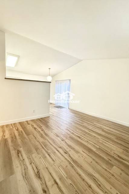 Foto del edificio - 2515 S Maple Ave