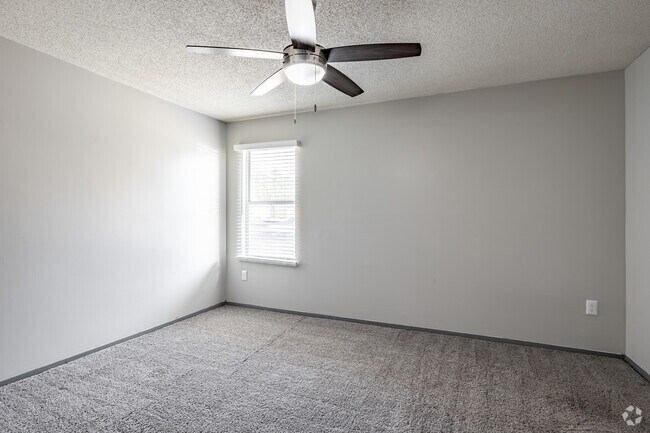 1HAB, 1BA - 730 ft² - Kendall Place