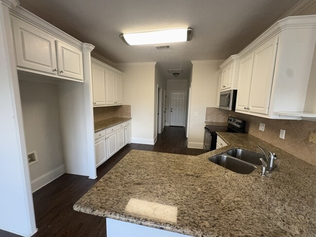 Building Photo - 118 Jorn Cir