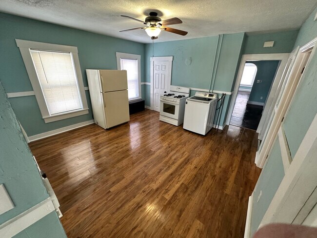 Foto del edificio - 62 Lakewood St