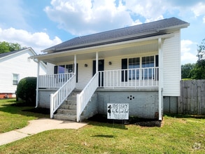 Building Photo - 19 Arrington Ave