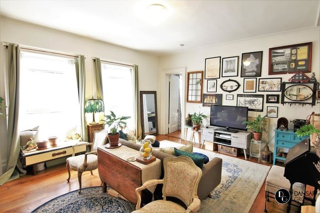 Building Photo - 337 West 76th Street